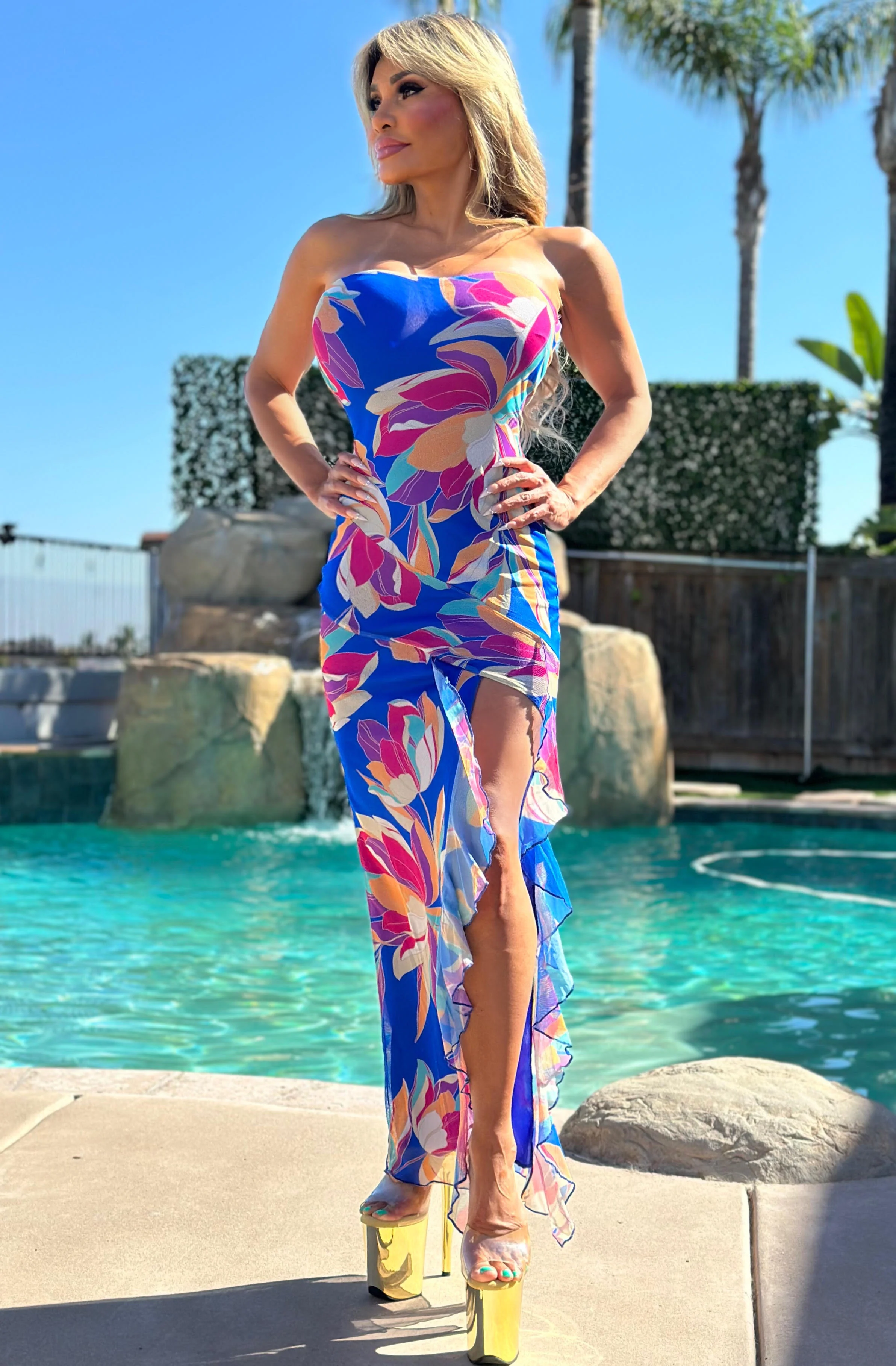 Connie's ***LIMITED*** "Sophisticated ISLAND Floral Maxi" STRETCH MESH, Open Thigh, Strapless Perfection - Image 6