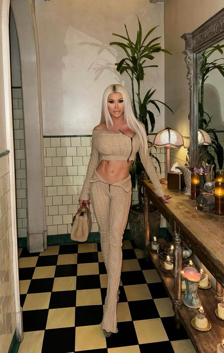 "LIMITED" Connie's "RICH WARM Cable Knit Sweater Set" Side ZIP Crop Top and Fold Over Front Zip Leggings - Image 6